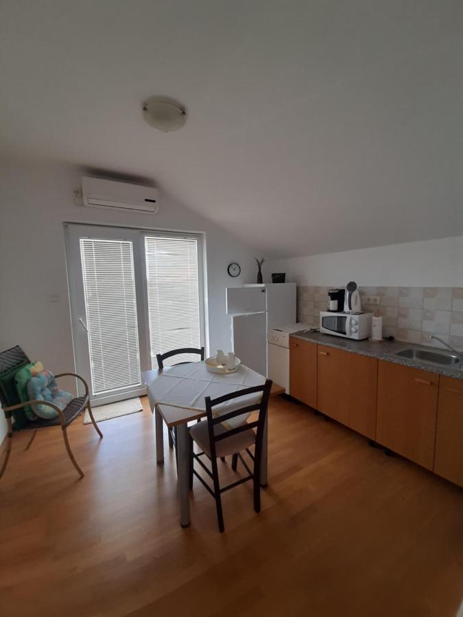 Nena 2 Appartement Sukošan Buitenkant foto